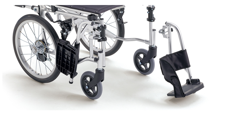 介助用車椅子ＢＡＬ－４ 背折れ式・肘跳ね上げ・スイングアウト 